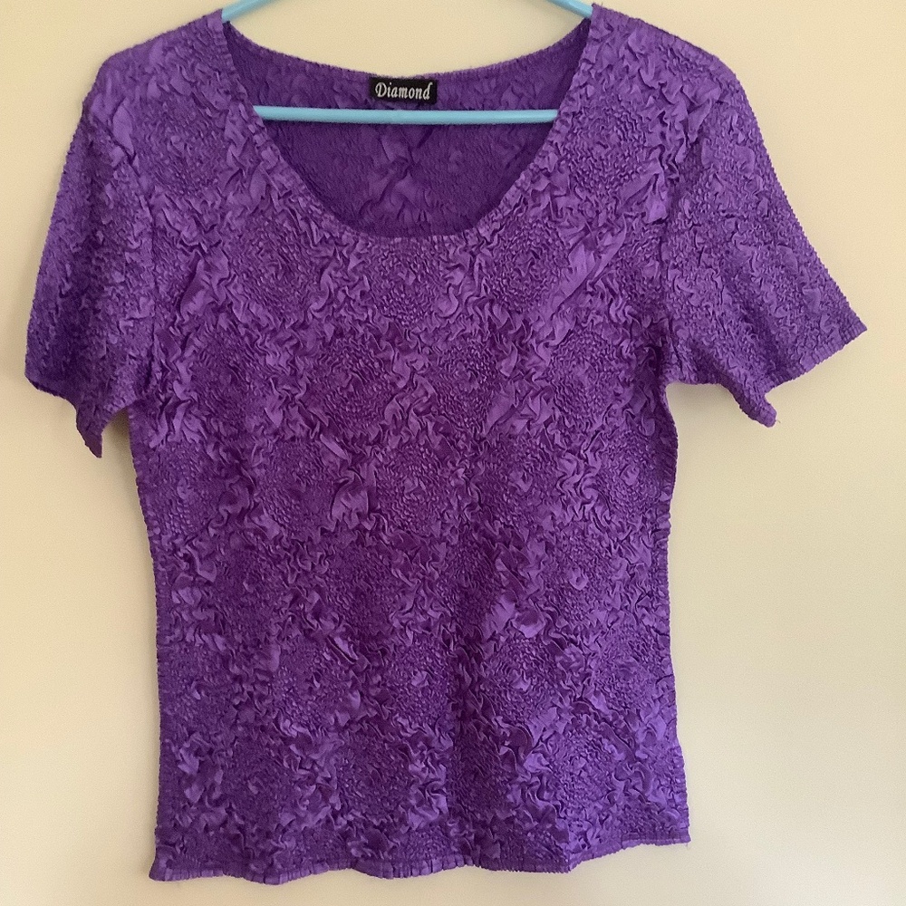 Top, short sleeved